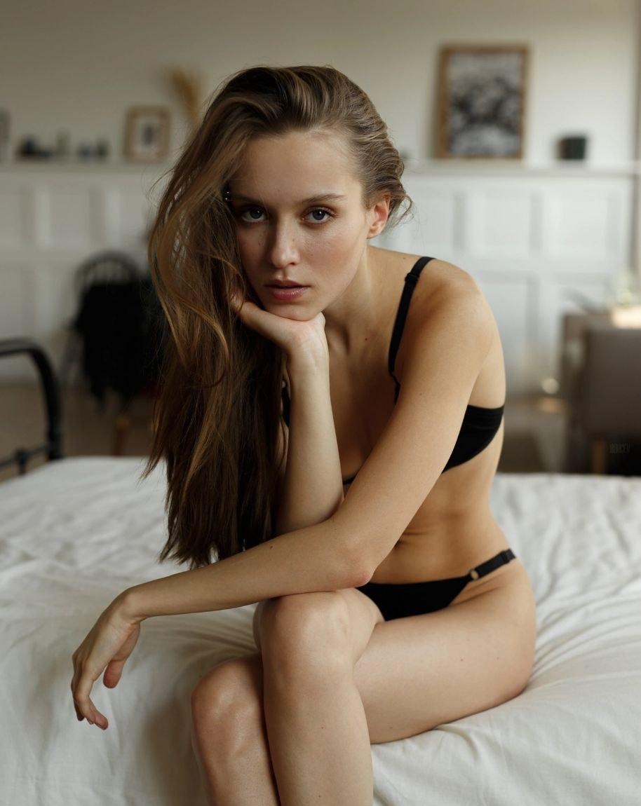 Света привлекальеная девушка из Хрустального цена от 8000 руб