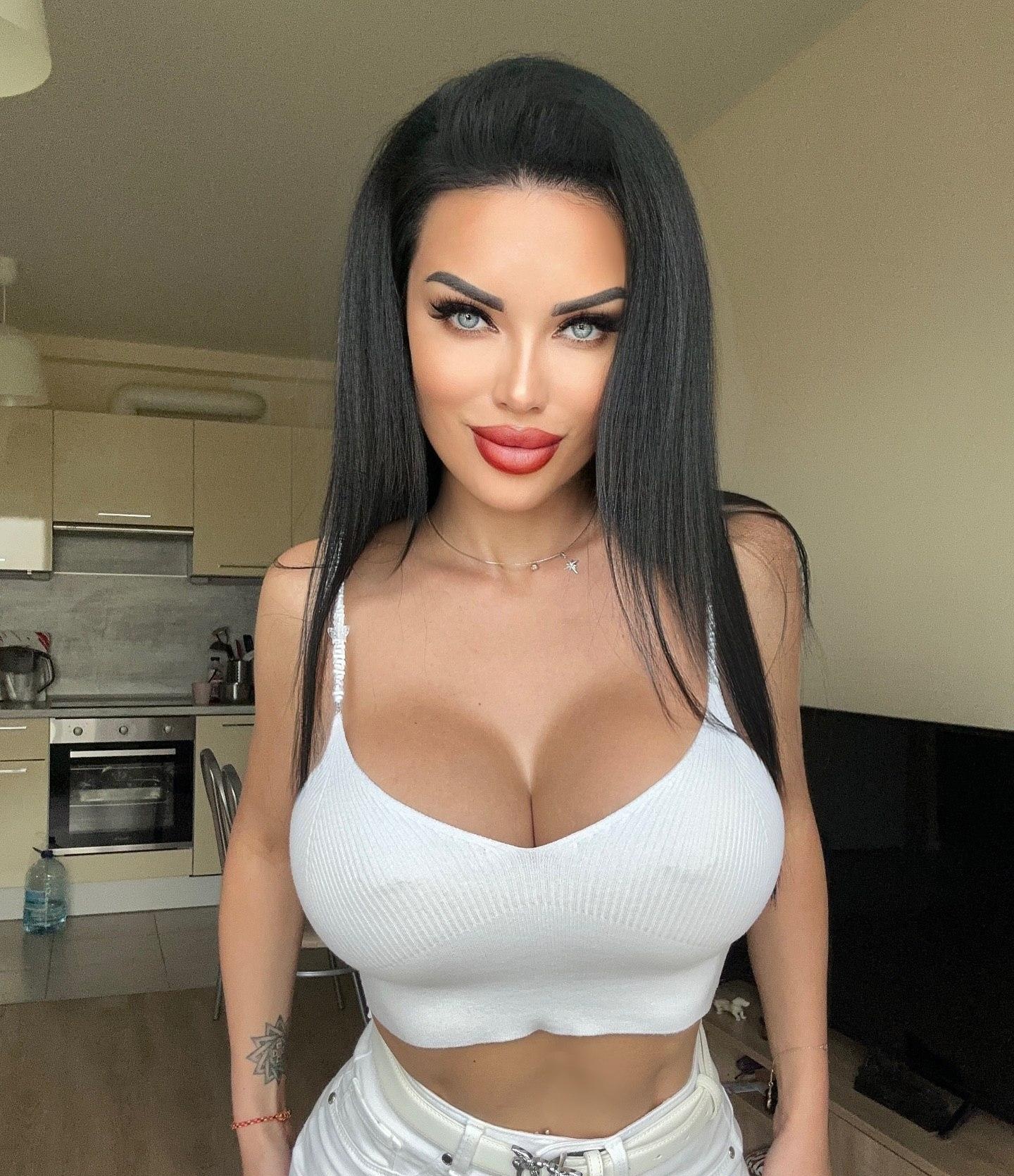 Оксана привлекальеная девушка из Хрустального цена от 6000 руб