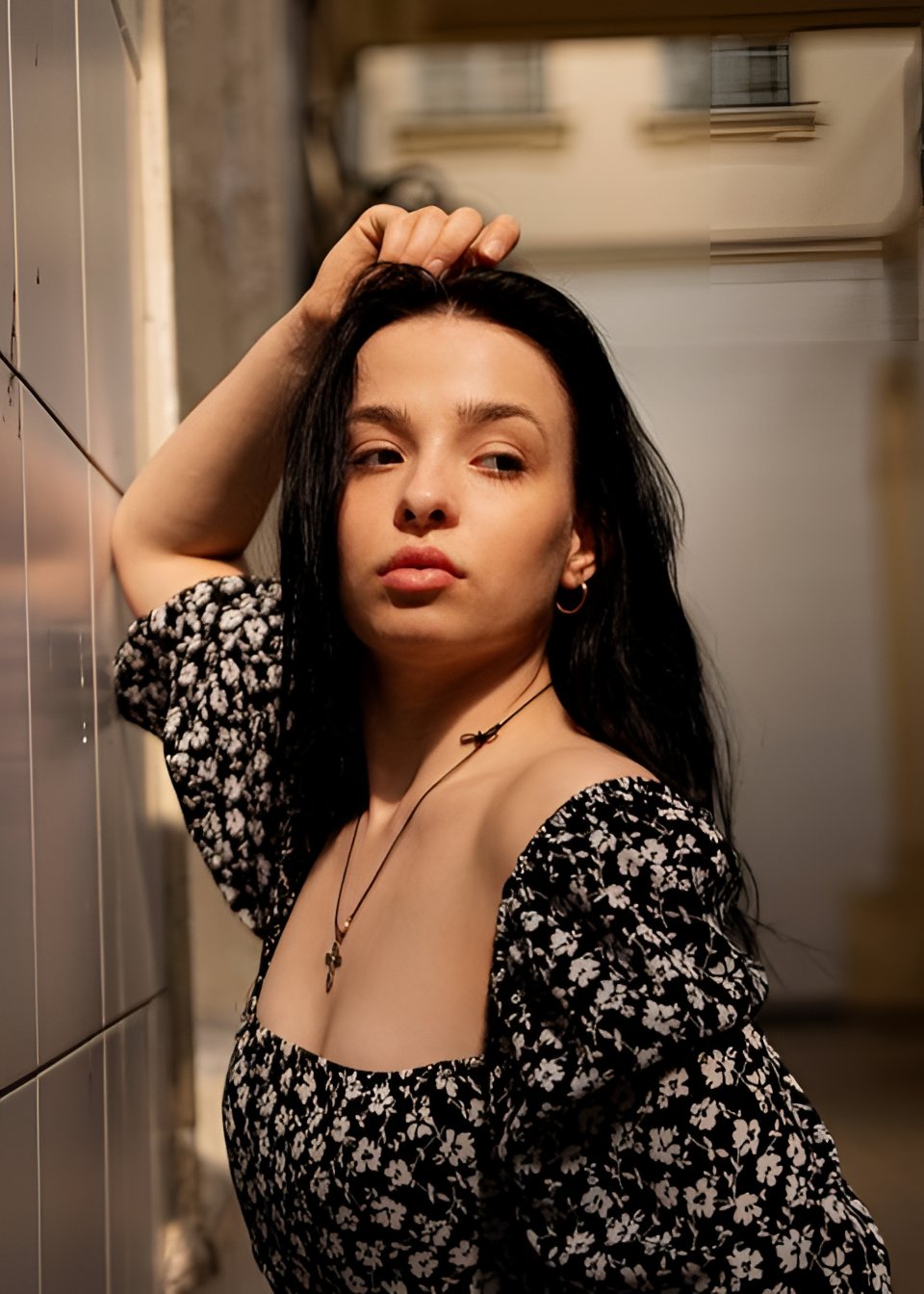 Юля привлекальеная девушка из Хрустального цена от 5000 руб