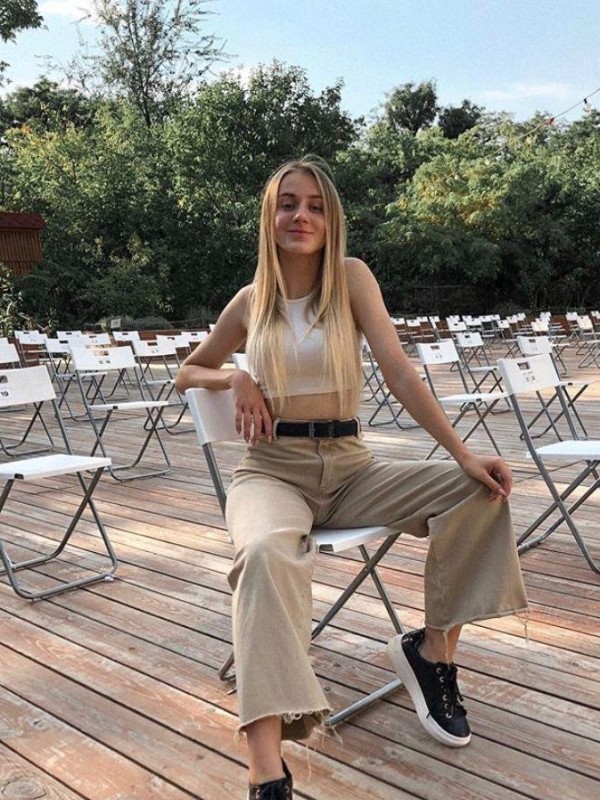 🎥 ДАРЬЯ привлекательная девушка из Хрустального цена от 5000 руб