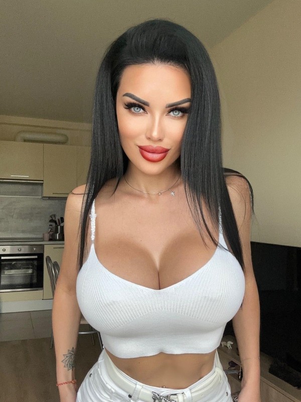 Оксана привлекательная девушка из Хрустального цена от 6000 руб